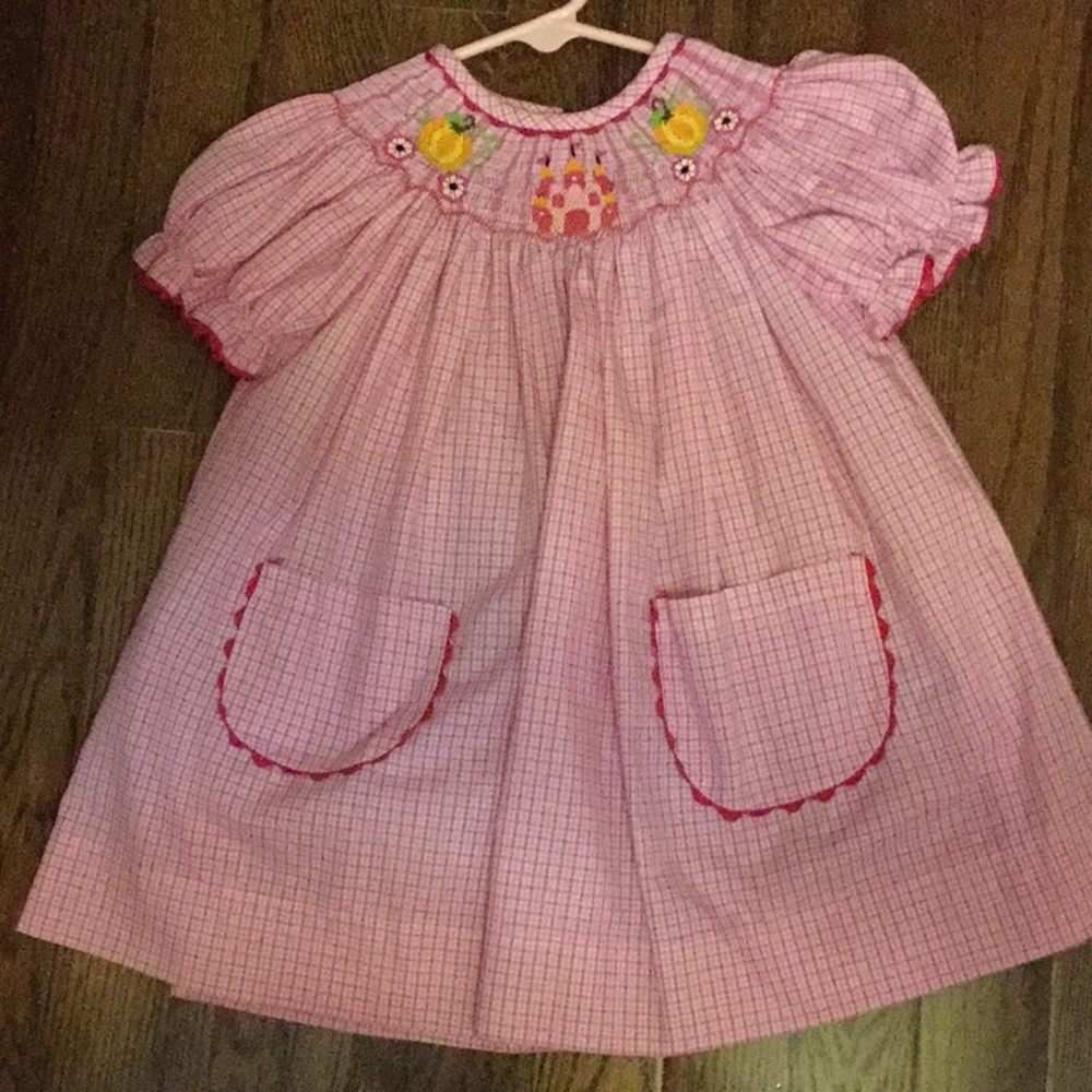 Great used condition baby girl dress